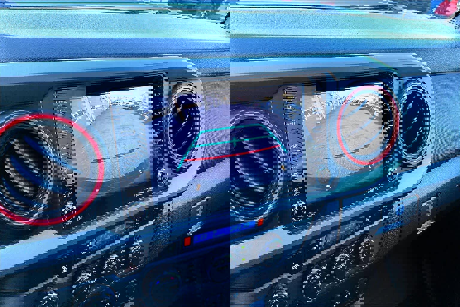 Used 2022 Toyota Tacoma TRD Sport w/ TRD Premium Sport Package image 29