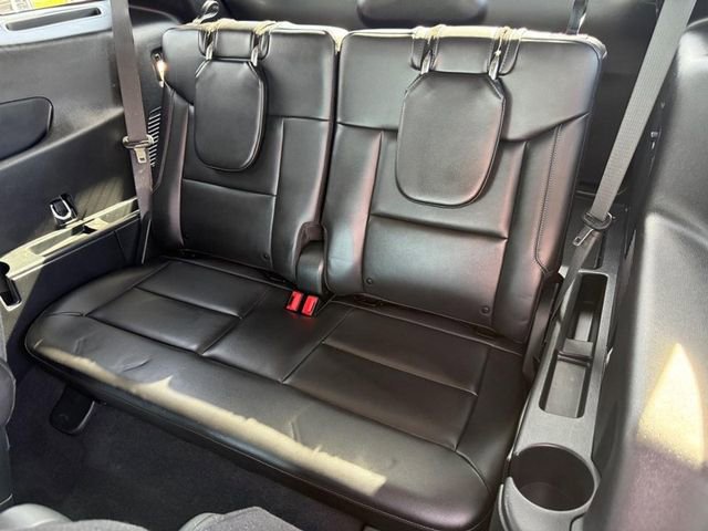 Used 2023 Ford Explorer XLT w/ Equipment Group 202A image 11