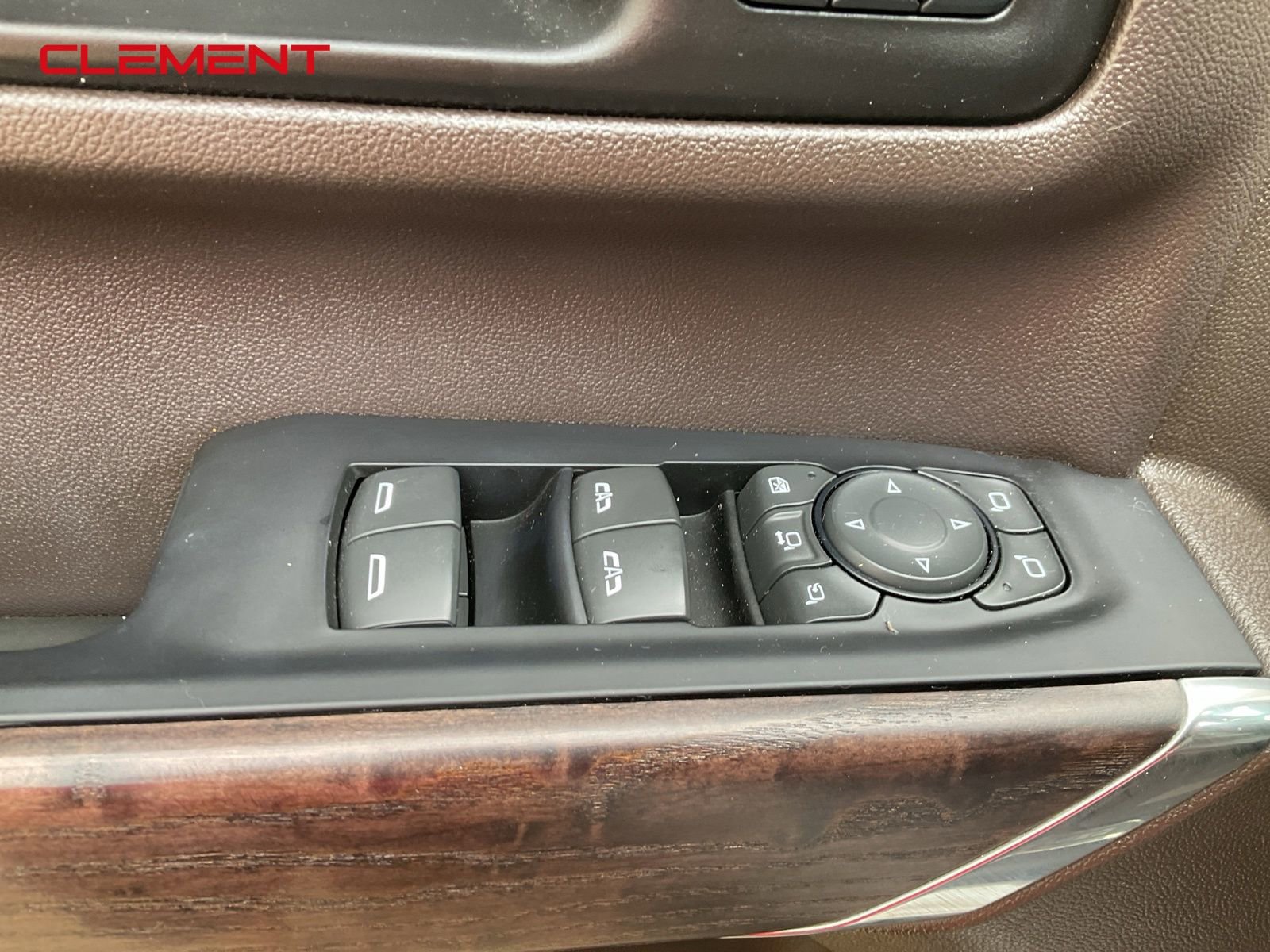 Used 2023 GMC Sierra 2500 Denali w/ Denali Ultimate Package image 18