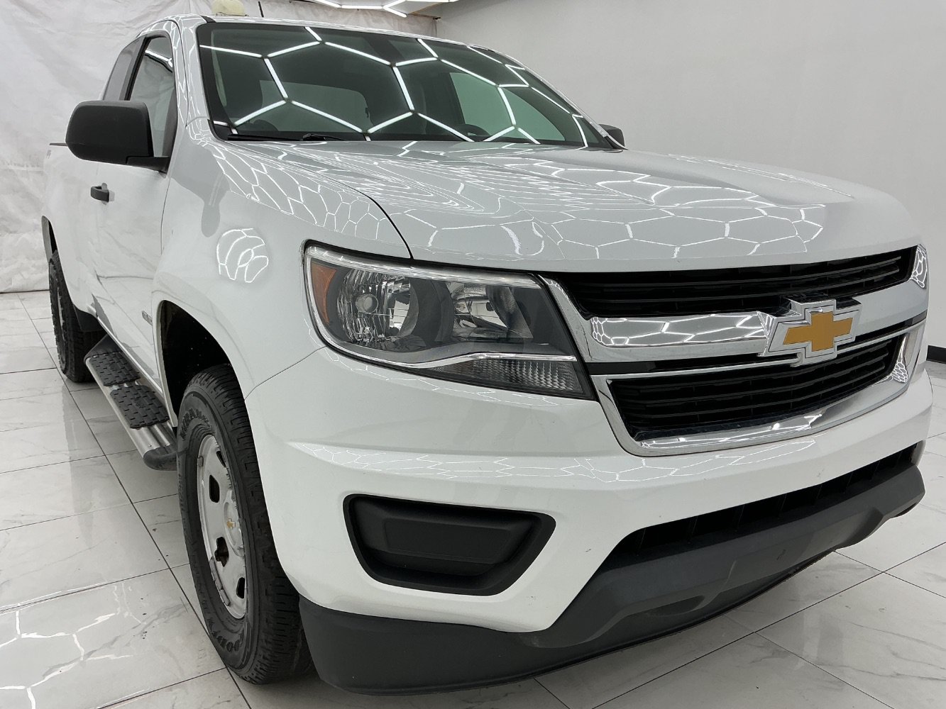 Used 2020 Chevrolet Colorado W/T w/ WT Convenience Package AWD/4WD image 3