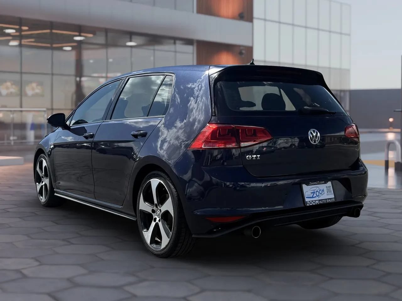 Used 2016 Volkswagen GTI S FWD image 6