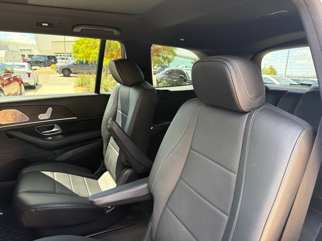 Used 2023 Mercedes-Benz GLS 450 4MATIC image 38