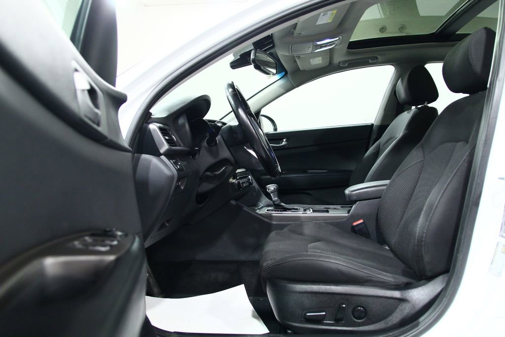 Used 2019 Kia Optima LX w/ LX Premium Package FWD image 4