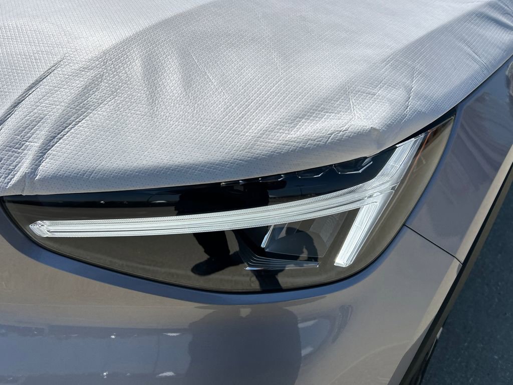 New 2026 Volvo XC40 B5 Core w/ Climate Package AWD/4WD image 7