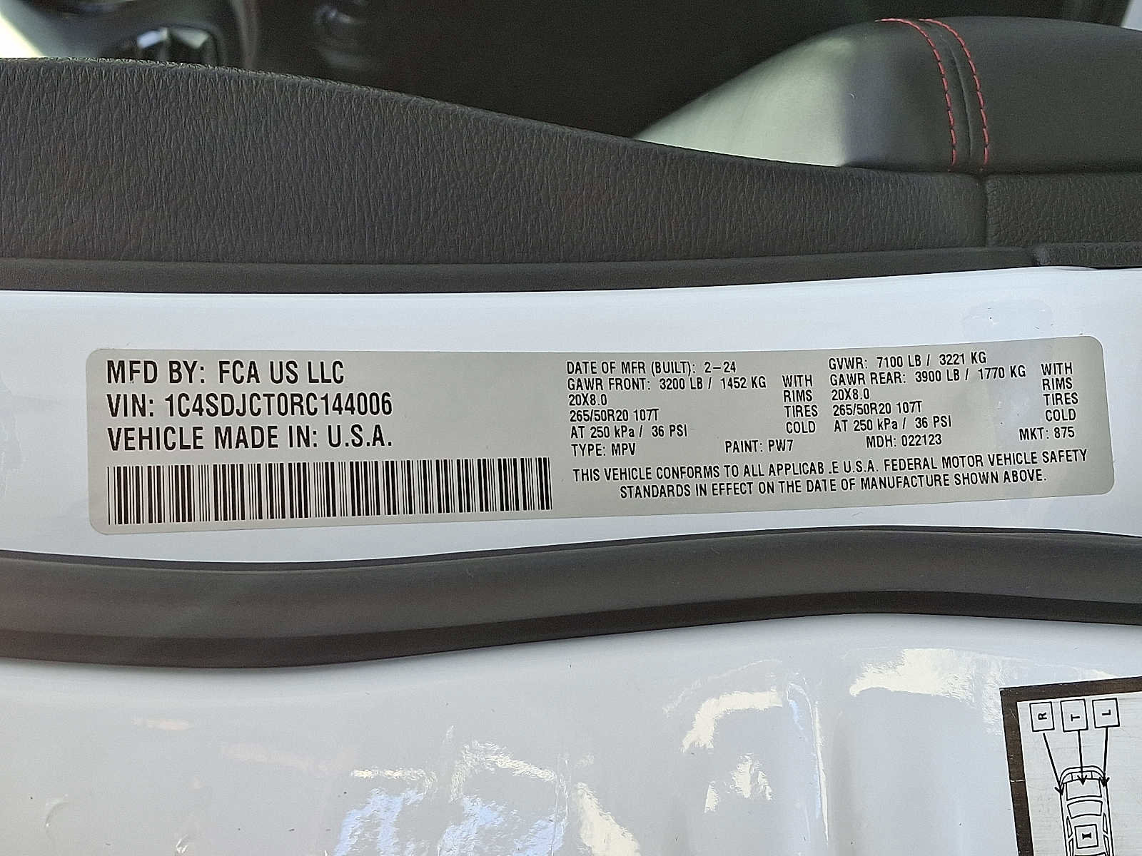 Certified 2024 Dodge Durango R/T image 30