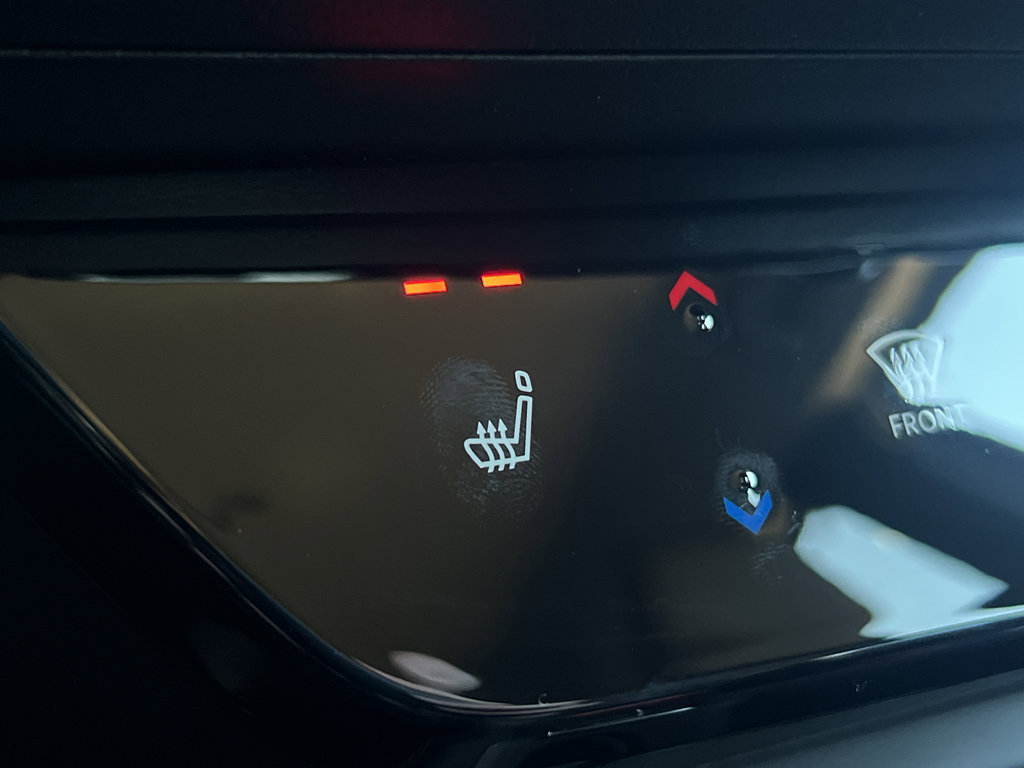 New 2026 Nissan Kicks SR w/ Cold Weather Package image 31