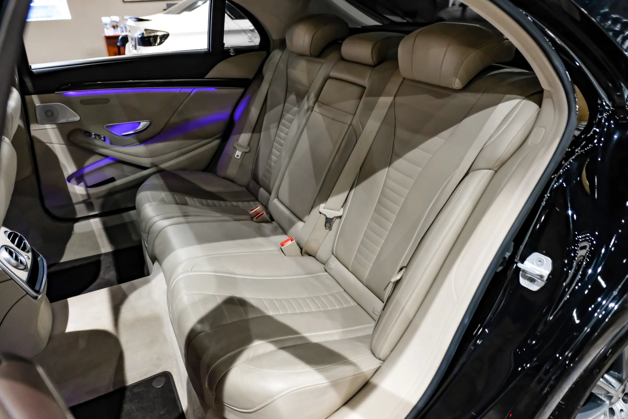 Used 2016 Mercedes-Benz S 550 Sedan image 42
