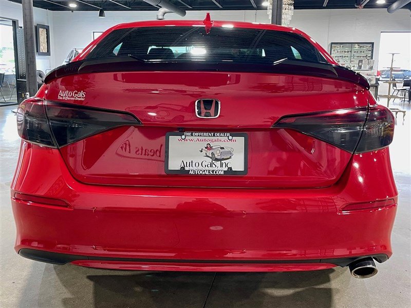 Used 2022 Honda Civic Sport image 4