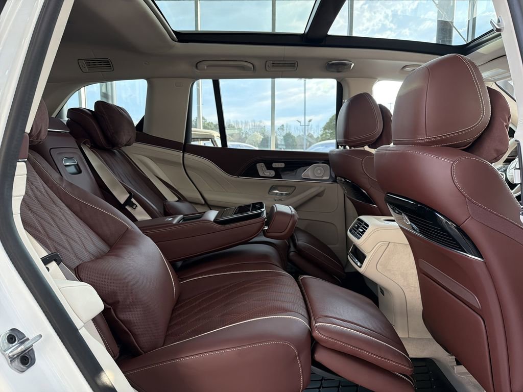 New 2026 Mercedes-Benz Maybach GLS 600 4MATIC image 17