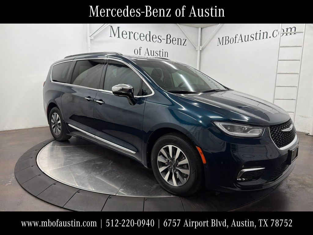 Used 2023 Chrysler Pacifica Limited