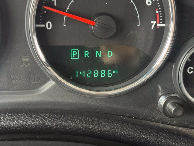 Used 2016 Jeep Wrangler Unlimited Sahara w/ Connectivity Group AWD/4WD image 4
