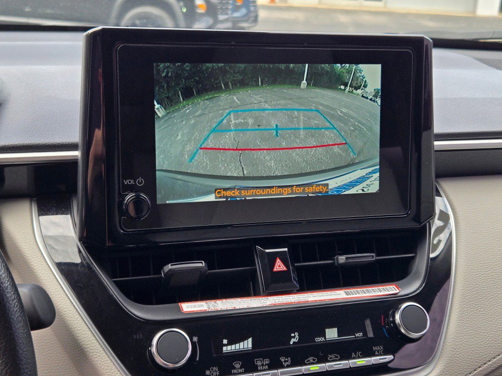 Used 2024 Toyota Corolla Cross L image 23