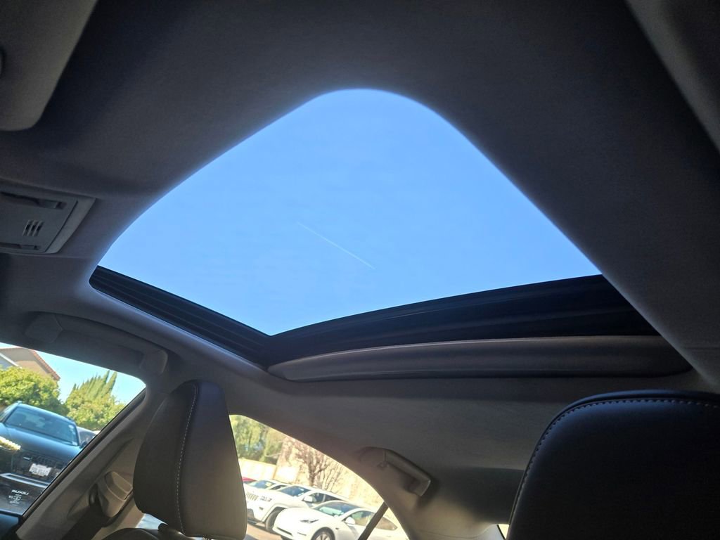 Used 2017 Lexus IS 300 AWD w/ Navigation System Package image 19