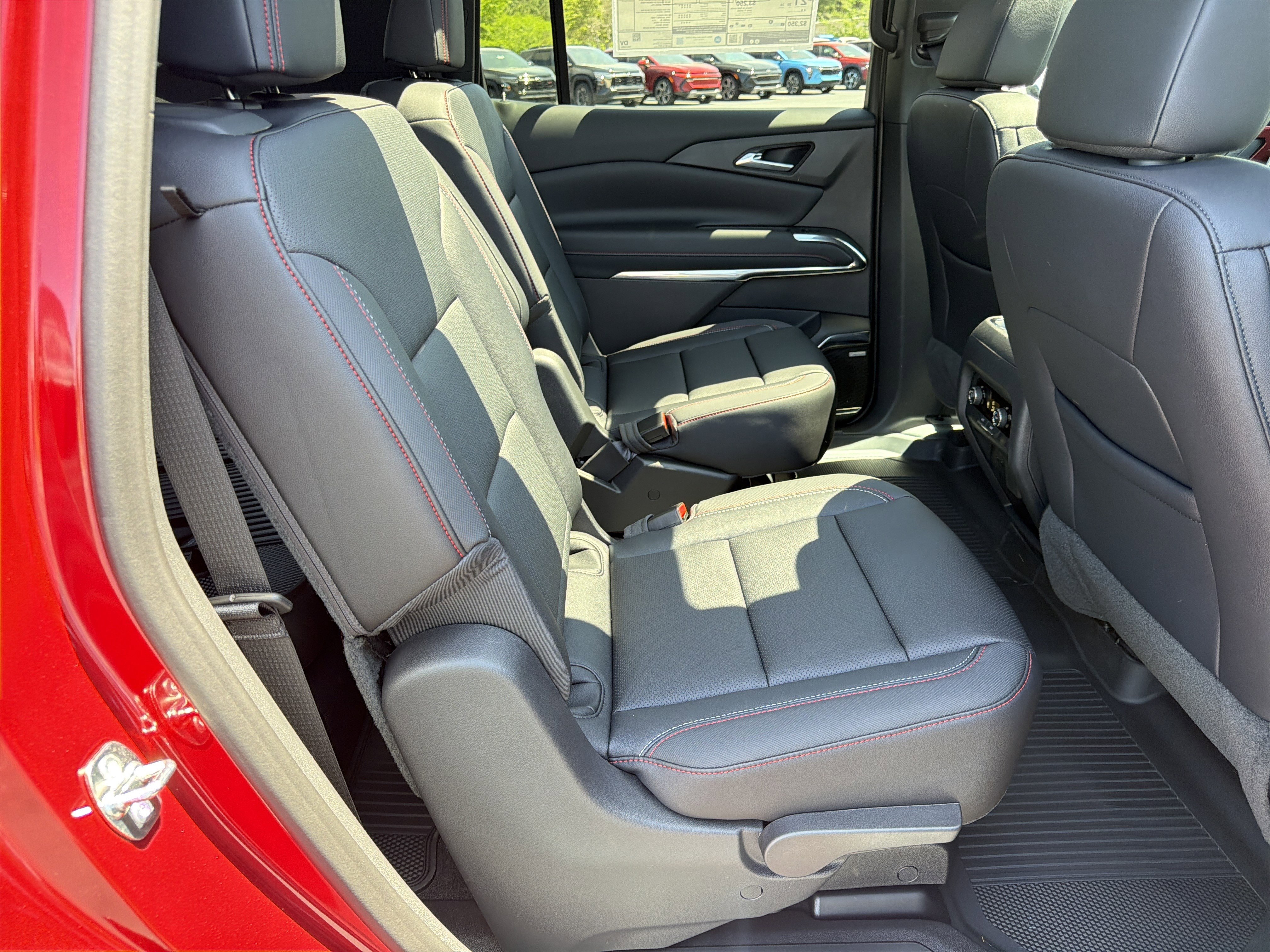 New 2026 Chevrolet Traverse Z71 w/ Enhanced Driving Package image 15