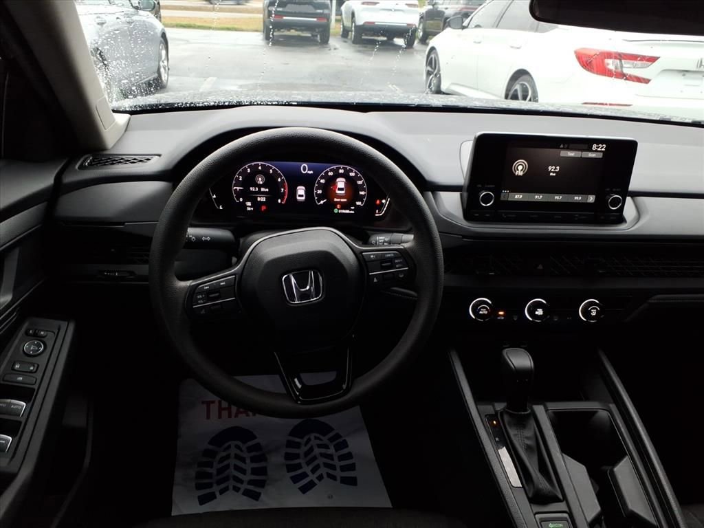 Used 2025 Honda Accord LX image 9