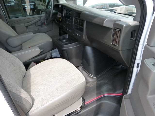 Used 2021 Chevrolet Express 2500 Extended w/ Driver Convenience Package RWD image 28