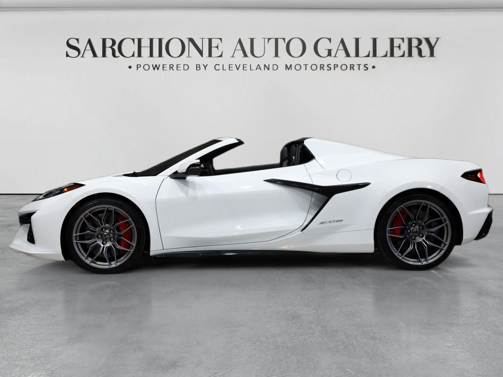 Used 2025 Chevrolet Corvette Z06 RWD image 11