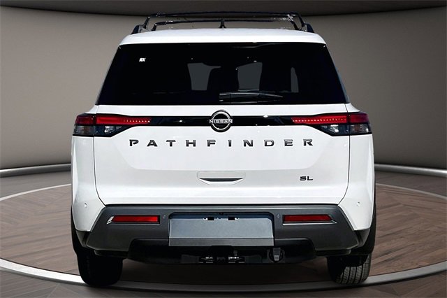New 2026 Nissan Pathfinder SL image 4