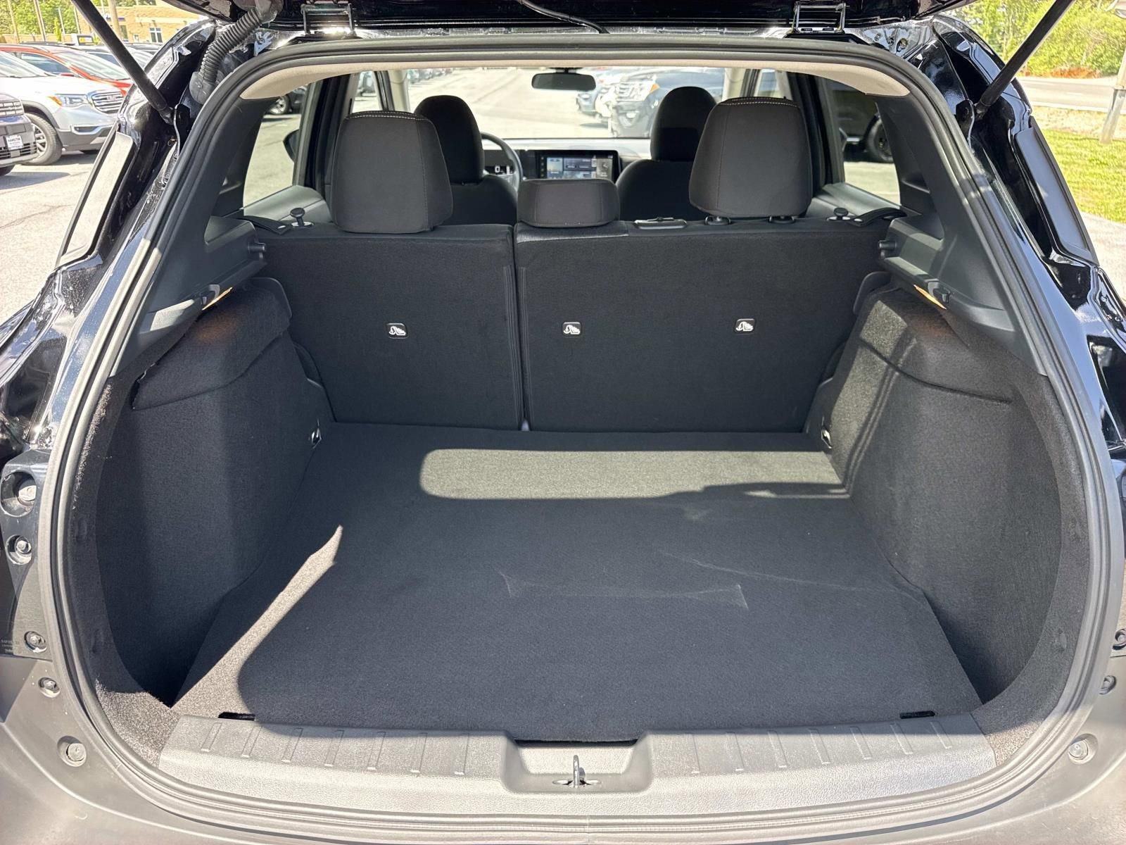 Certified 2025 Nissan Kicks SV AWD/4WD image 27