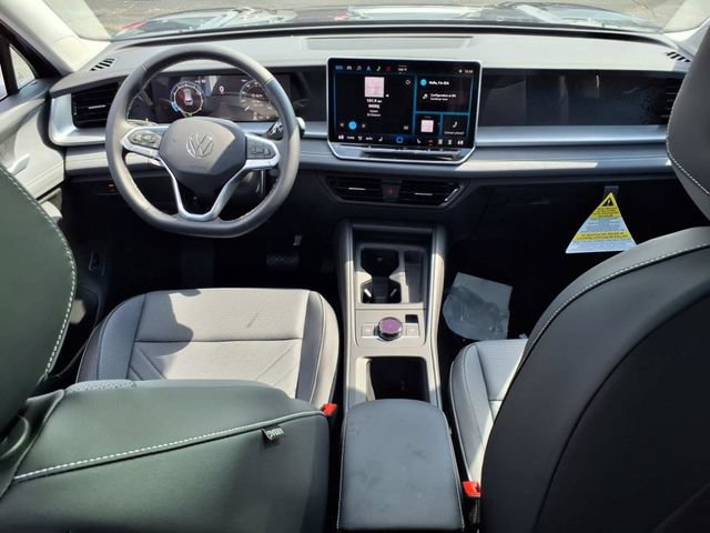 New 2025 Volkswagen Tiguan SE AWD/4WD image 9