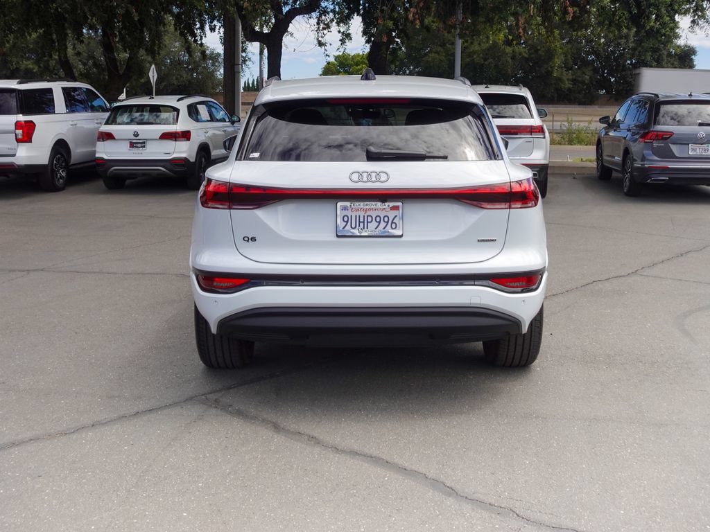 Used 2025 Audi Q6 e-tron Premium AWD/4WD image 6