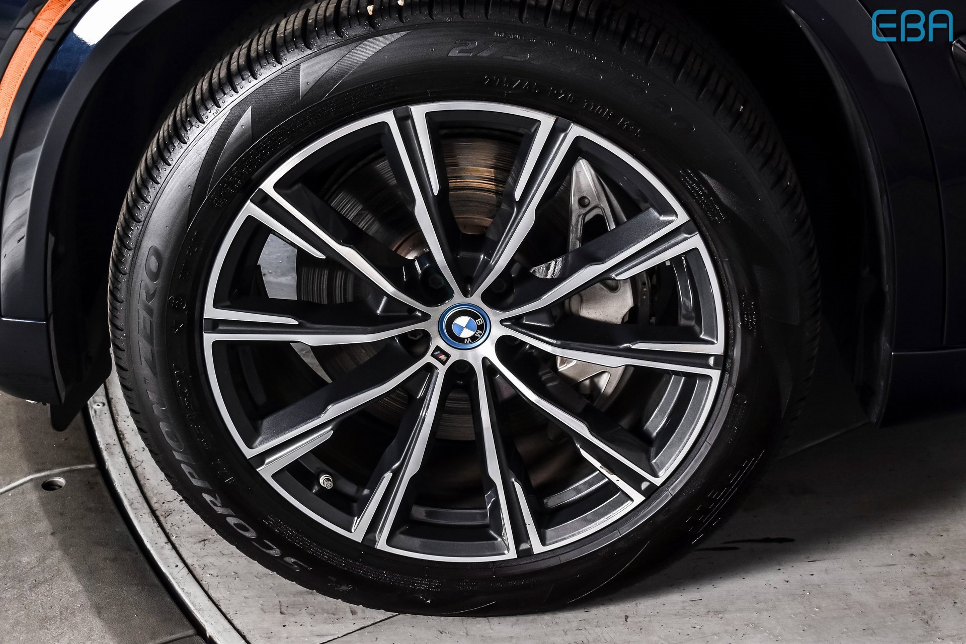 Used 2025 BMW X5 xDrive50e w/ M Sport Package image 10