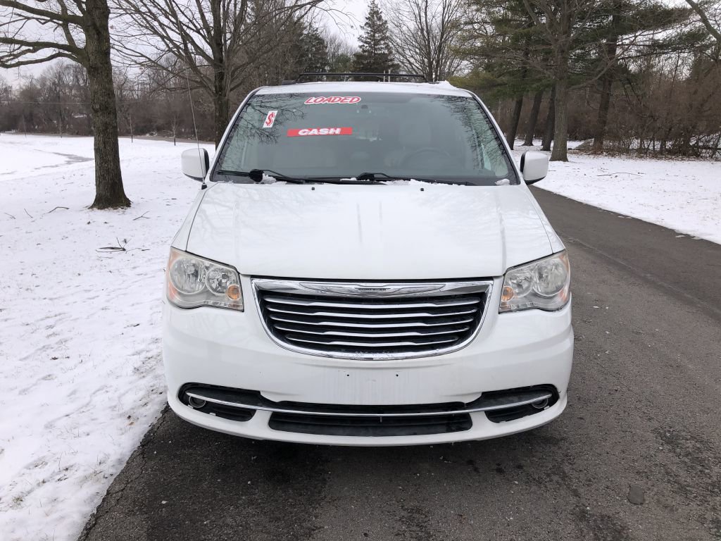 Used 2014 Chrysler Town & Country Touring image 20