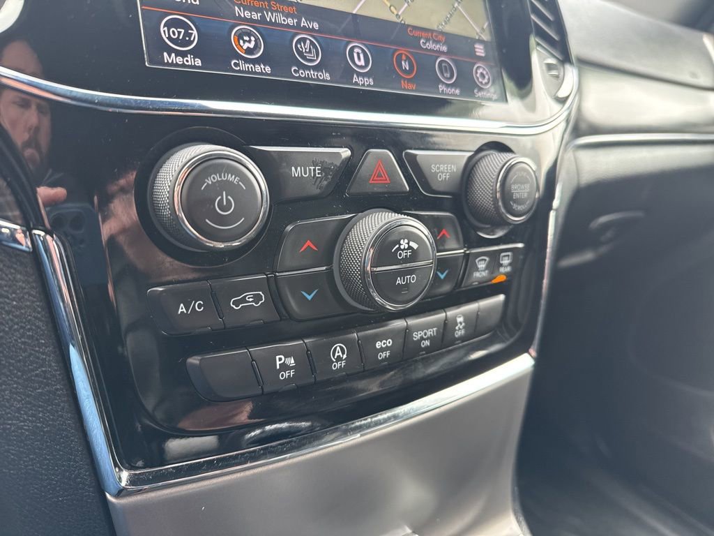 Used 2020 Jeep Grand Cherokee Limited image 20