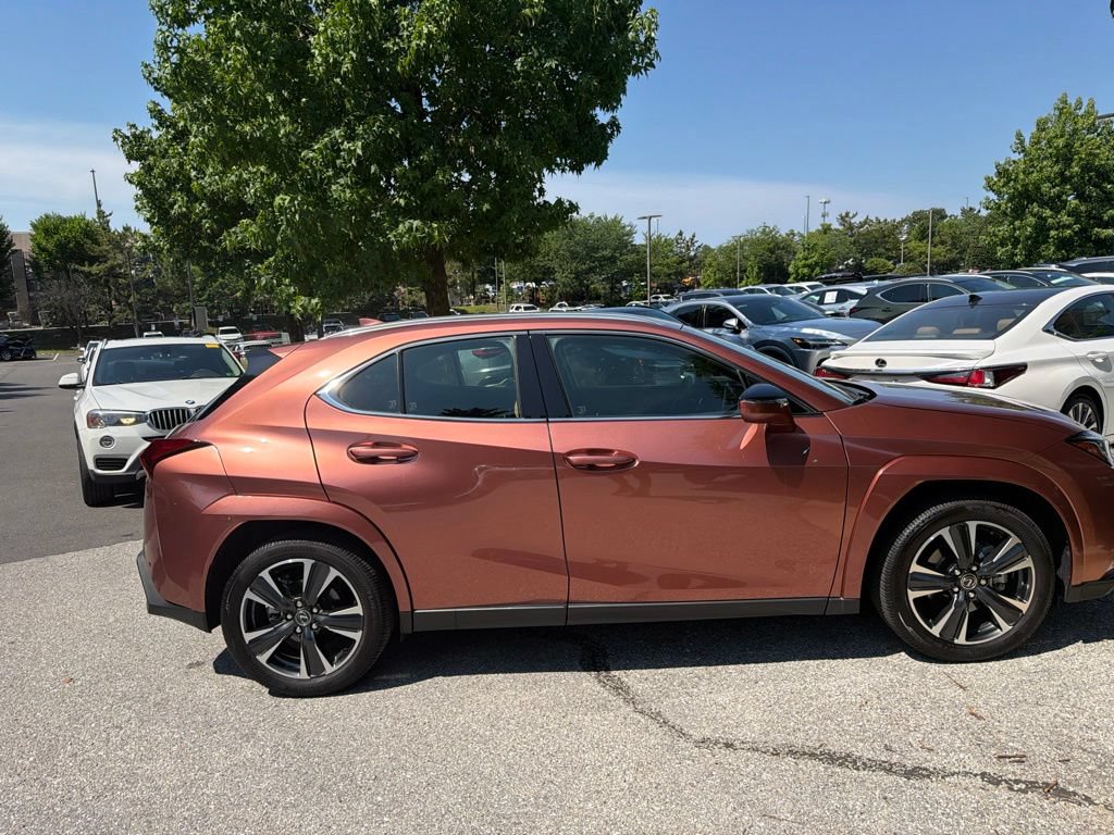 Certified 2025 Lexus UX 300h AWD w/ Accessory Package (Z1) image 12