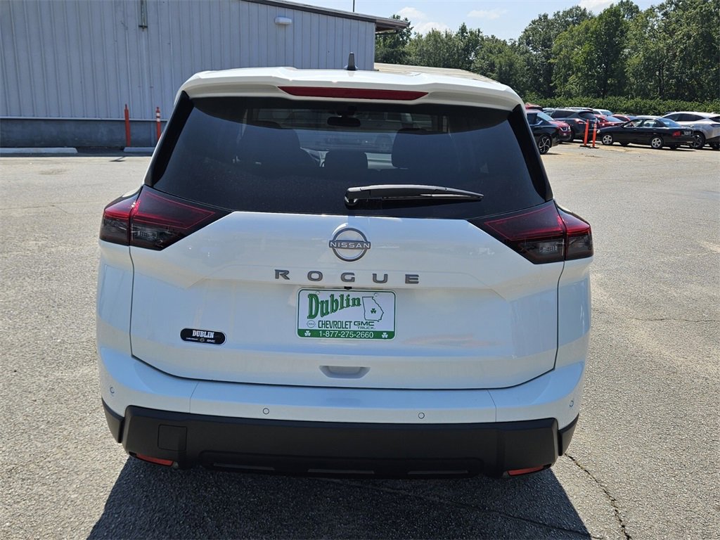 New 2026 Nissan Rogue S image 8