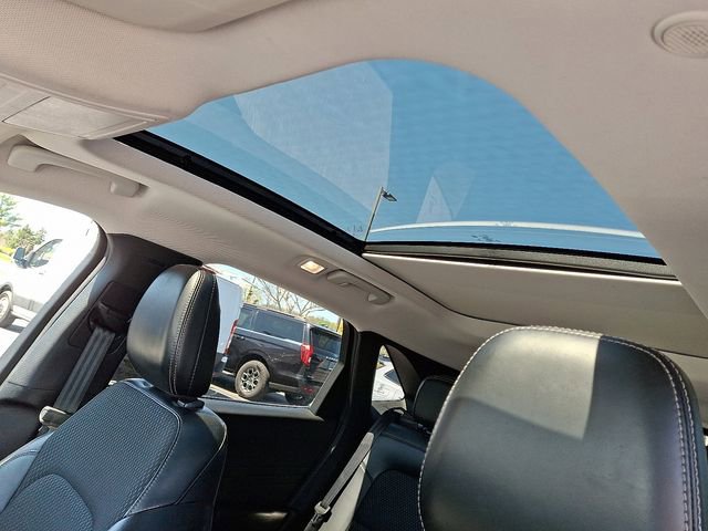 Certified 2025 Ford Escape SE image 14