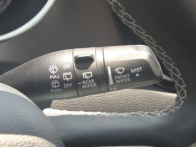 Used 2023 Chrysler Pacifica Touring-L FWD image 44