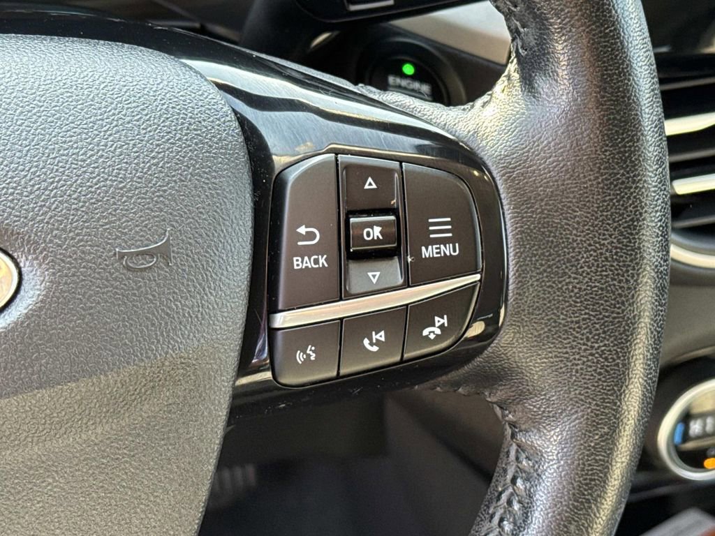 Used 2021 Ford Escape SE image 23