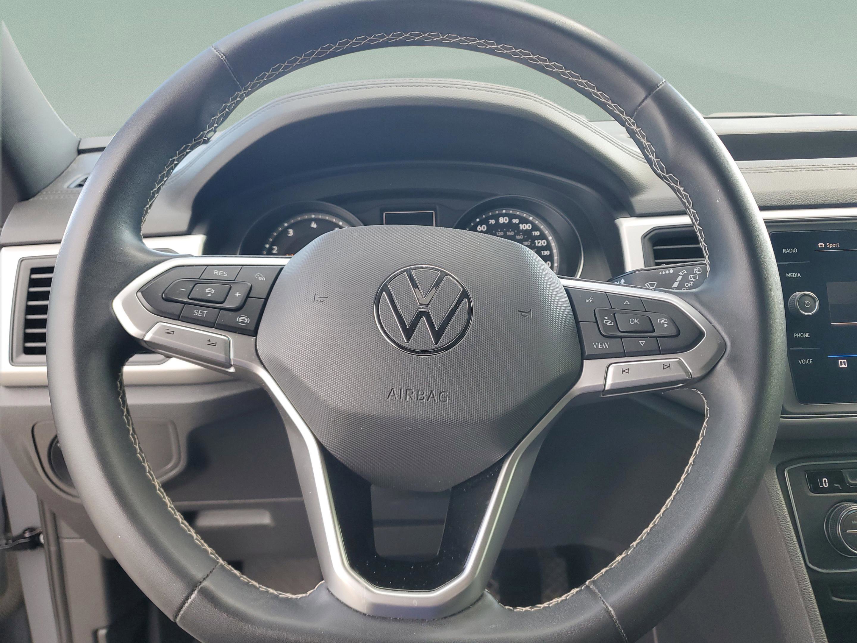 Used 2021 Volkswagen Atlas Cross Sport SE w/ Panoramic Sunroof Package image 23