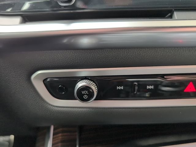 New 2026 BMW X7 M60i image 21