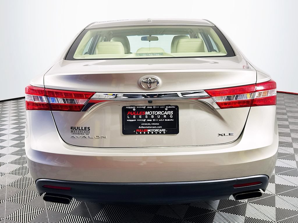 Used 2015 Toyota Avalon XLE FWD image 6