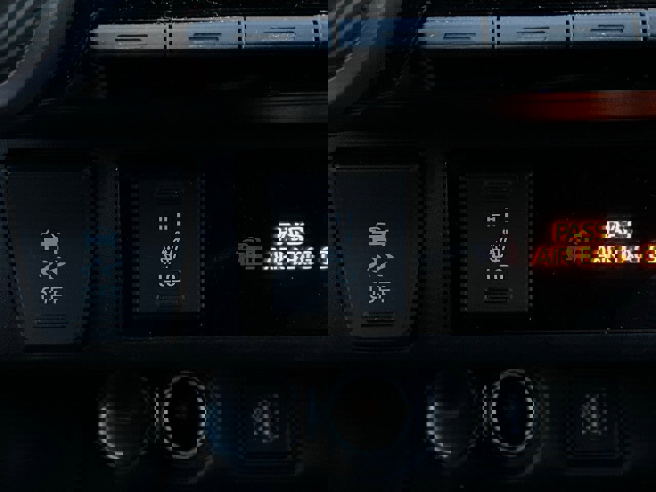 Used 2025 Toyota RAV4 XLE image 28