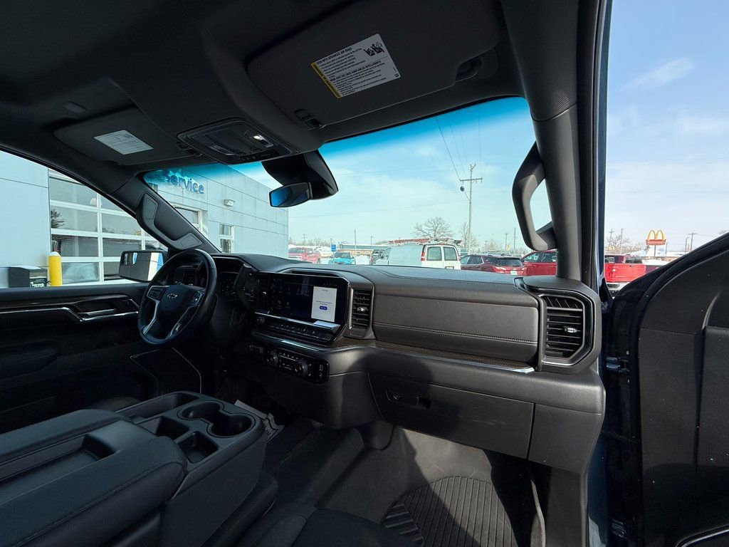 Certified 2024 Chevrolet Silverado 1500 RST w/ Z71 Off-Road Package image 33