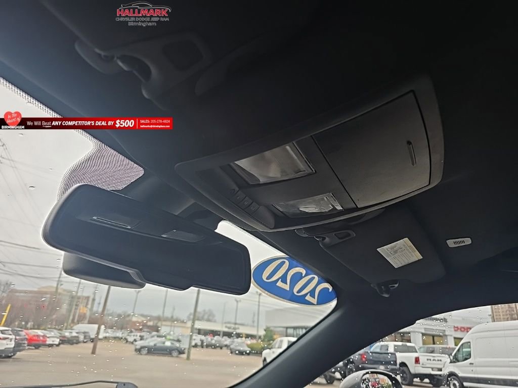 Used 2020 Dodge Challenger SXT w/ Driver Convenience Group image 20