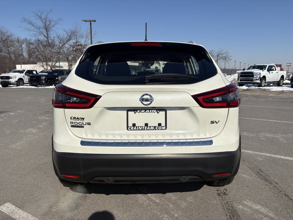Used 2022 Nissan Rogue Sport SV image 6