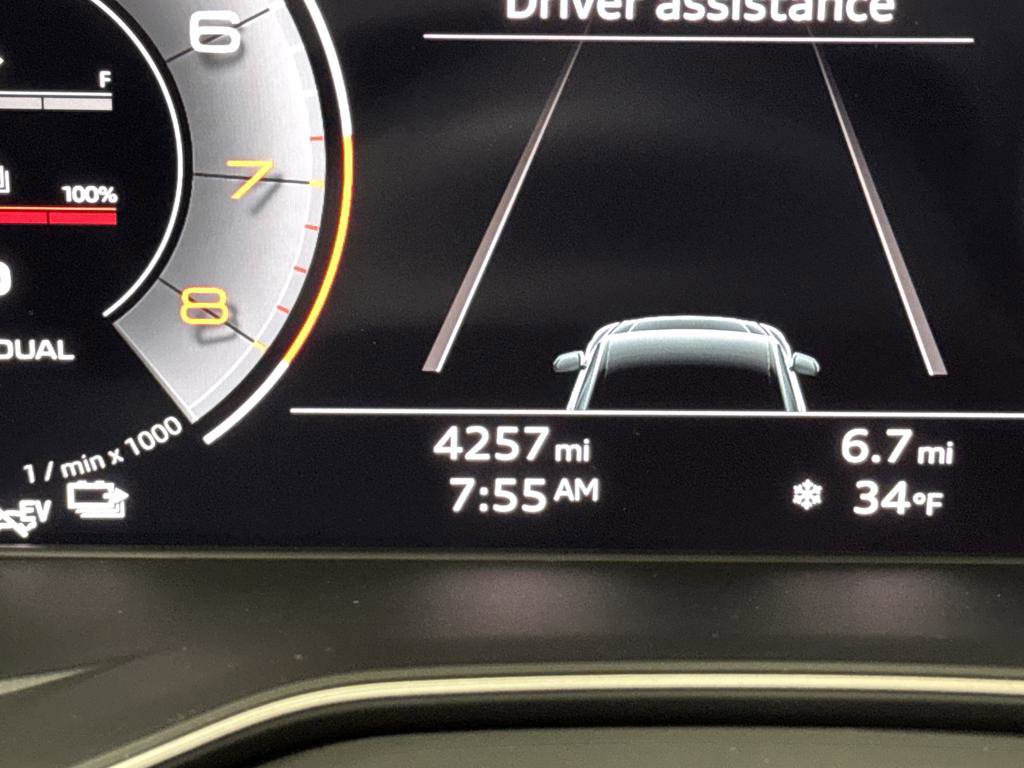 Used 2023 Audi Q5 e Premium Plus w/ Premium Plus Package image 6