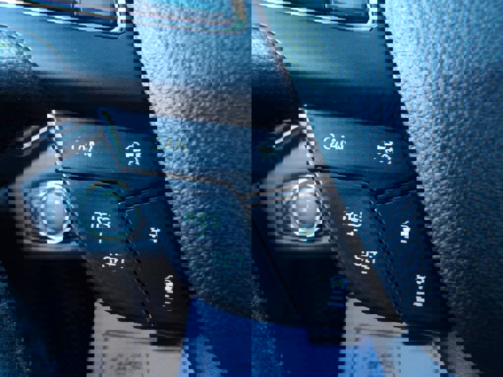 Used 2019 Ford Escape Titanium image 18