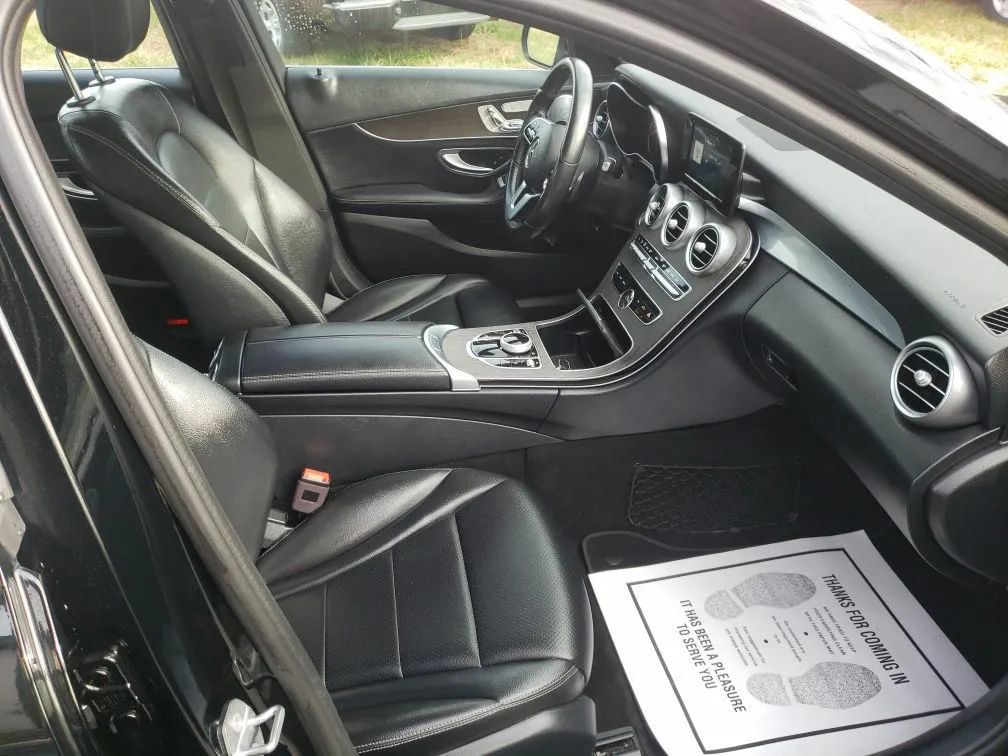 Used 2019 Mercedes-Benz C 300 4MATIC Sedan image 19
