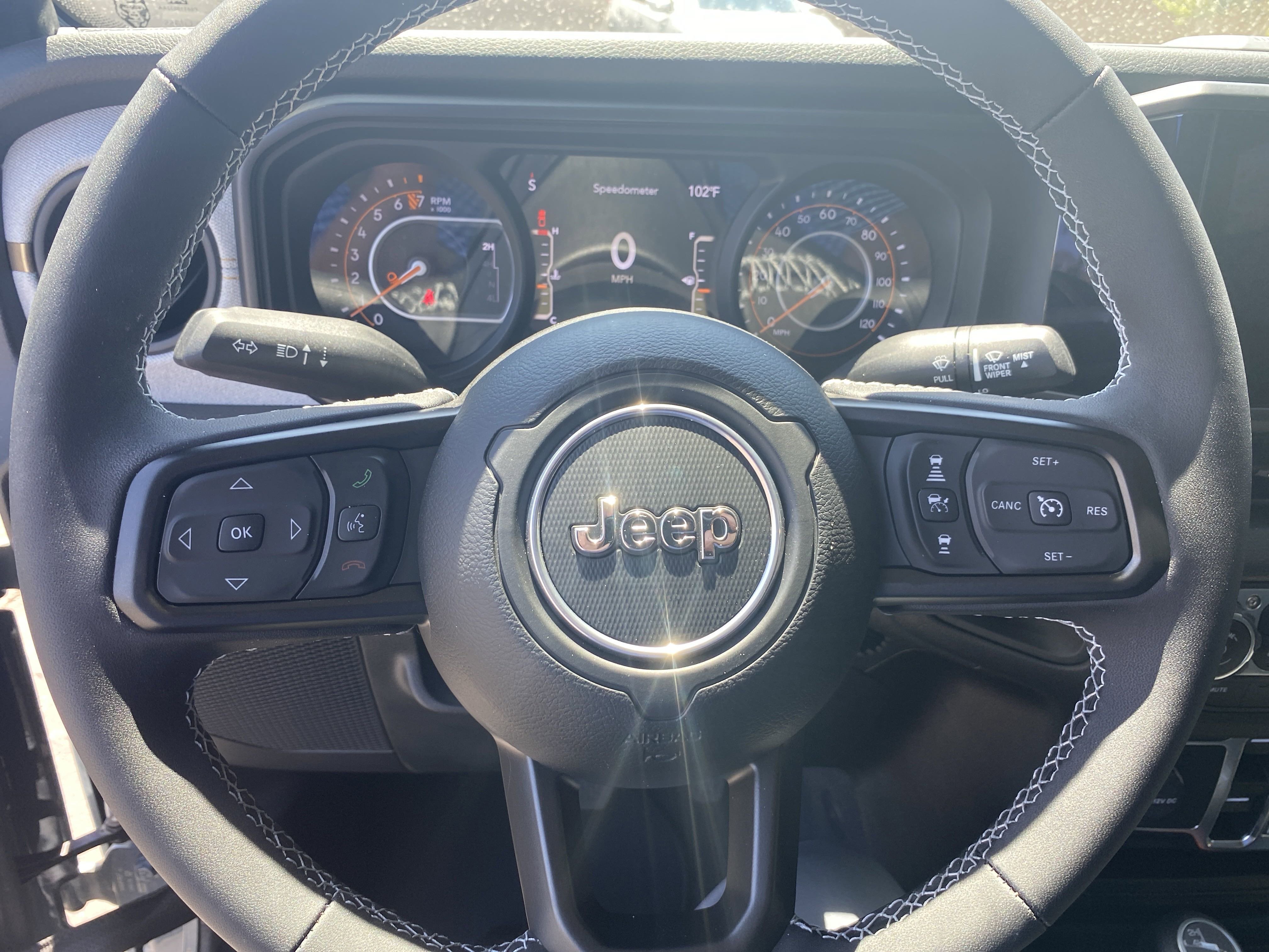 New 2025 Jeep Gladiator Sport image 10