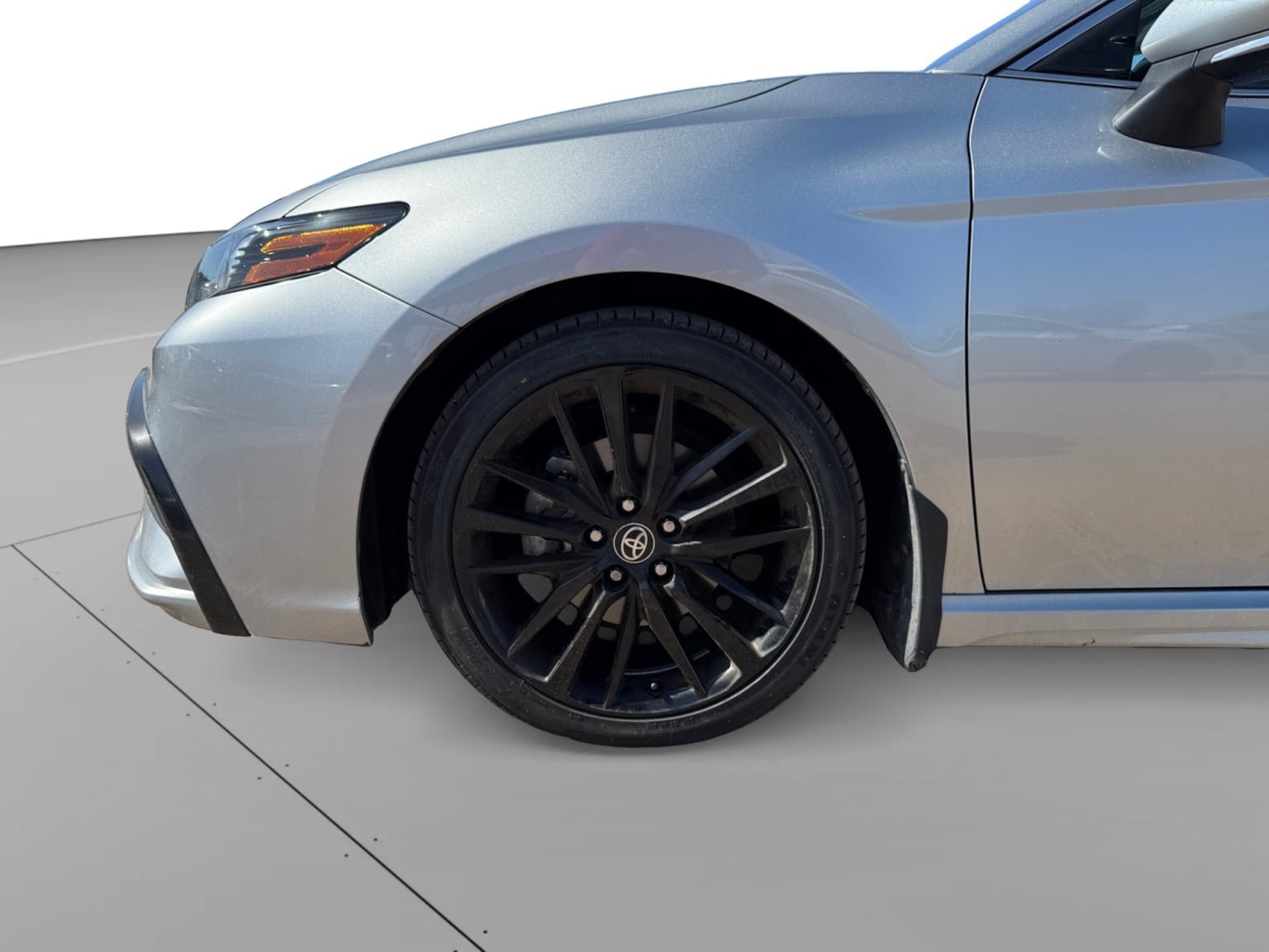Used 2022 Toyota Camry XSE w/ Navigation Upgrade Package FWD image 9