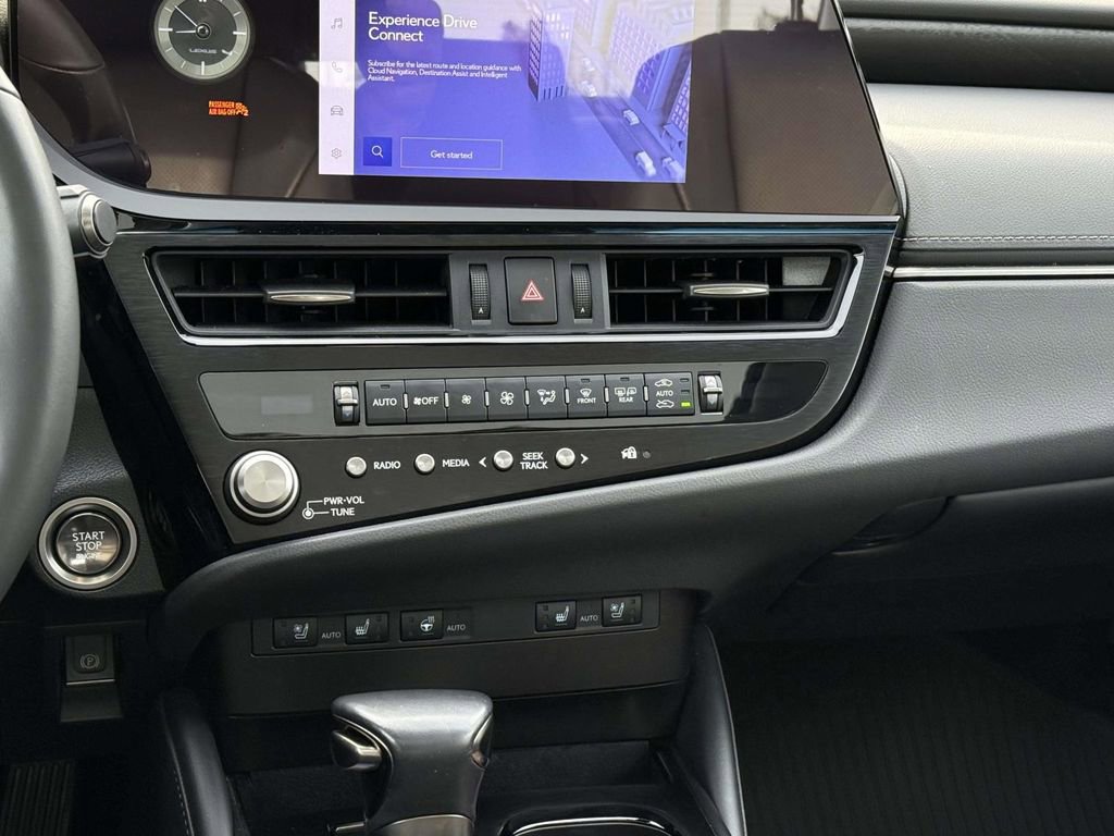 Used 2023 Lexus ES 250 w/ Premium Package image 18