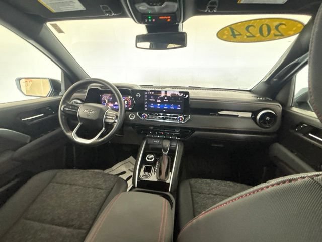 Used 2024 Chevrolet Colorado Z71 w/ LPO, Dark Essentials Package AWD/4WD image 33