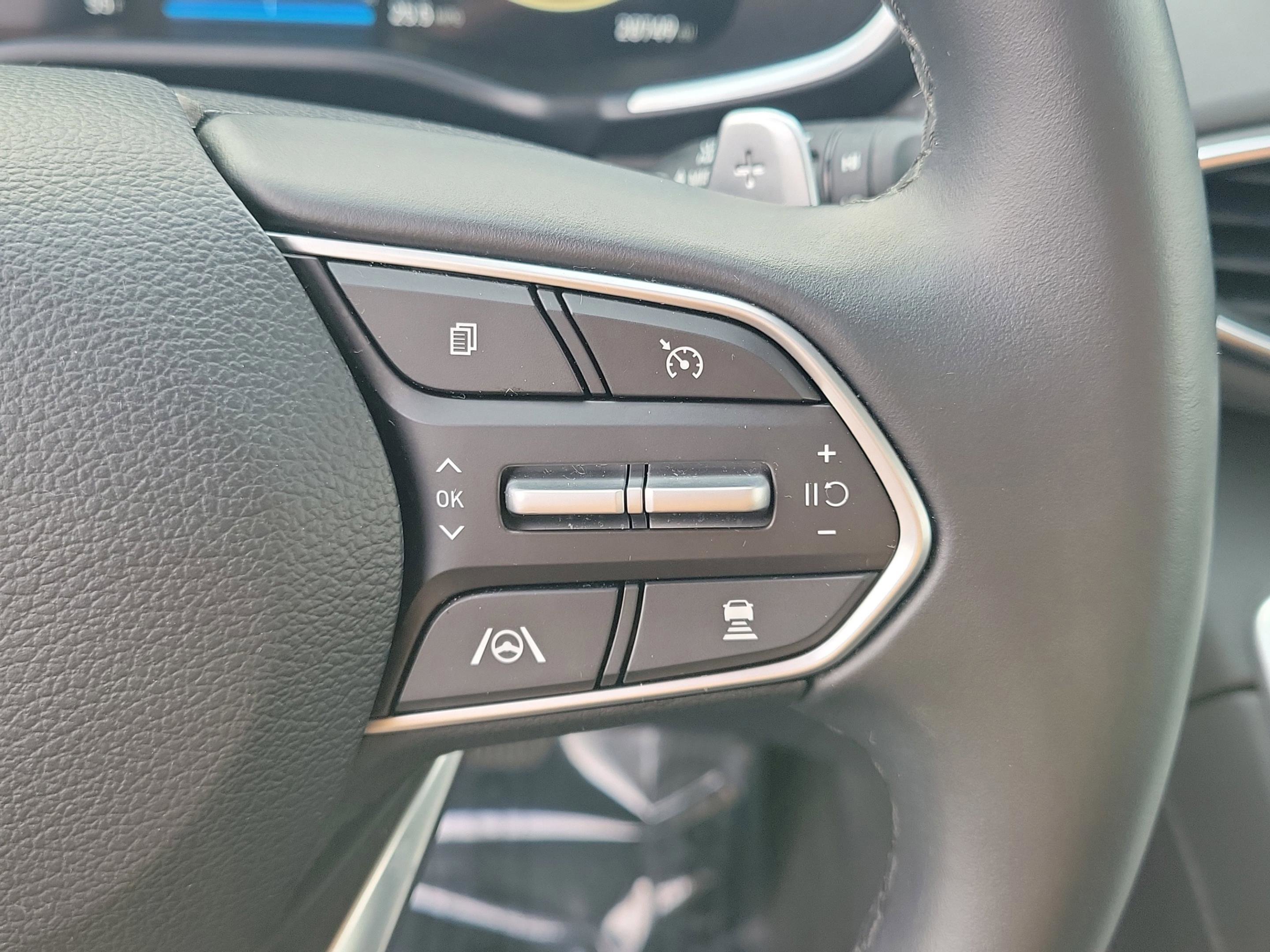 Used 2023 Hyundai Santa Fe SEL w/ Premium Package image 26