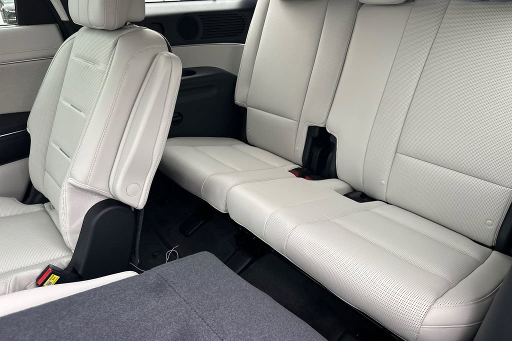 New 2026 Hyundai Palisade Calligraphy image 12