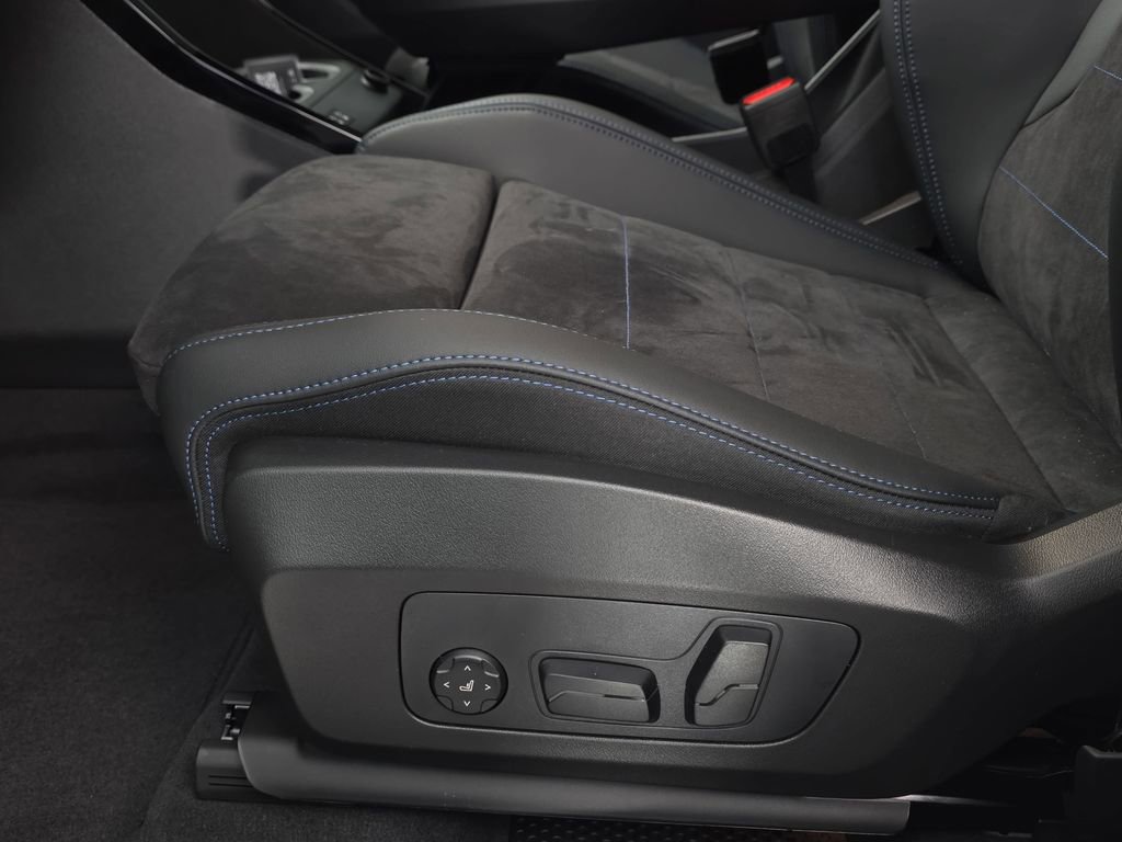 New 2026 BMW X1 M35i w/ Technology Package AWD/4WD image 28